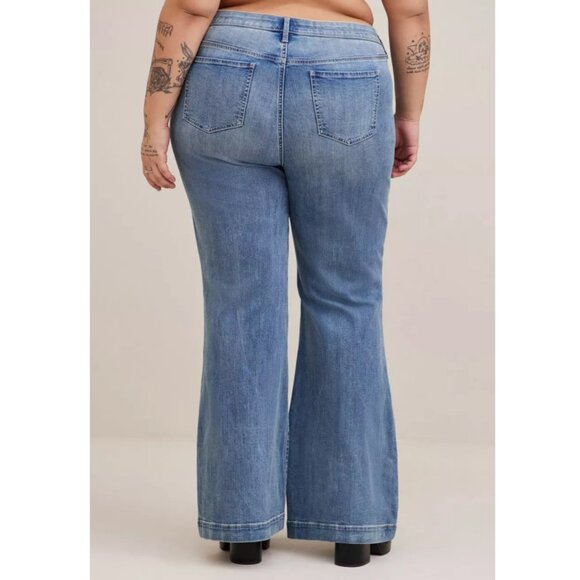 Torrid 20R Sky High Flare Vintage Stretch High-Rise Jean 20 - Picture 4 of 10